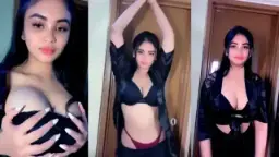 Kylie Si Gadis Cantik Toge Lagi Asyik Latihan Nyepong Bibir Merah Basah, Mulut Terbuka Siap Ditembus.