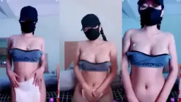 Namirah Basah Dan Menggoda Di Balik Baju