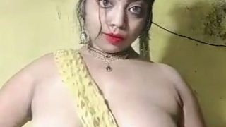 Video Tampilan Payudara Besar Kama Keli