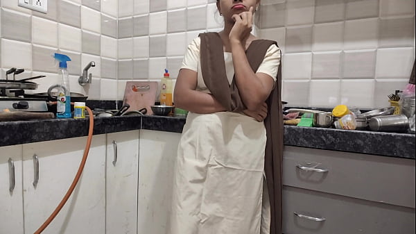 Desi Cewek Pulang Kuliah Langsung Digebukin Sama Abang Tiri, Suara Crotnya Bikin Makin Panas.