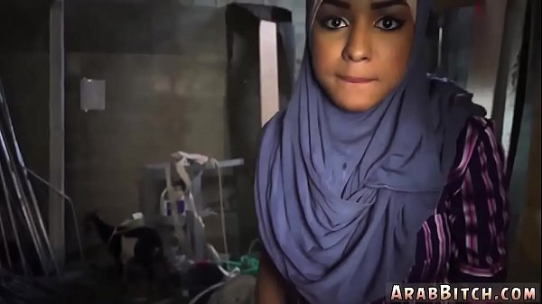 Cewek Arab Abg Sama Janda Muslim Goyang Pantat Di Titik Drop, 23 Kilometer Di Luar Kota, Bikin Makin Greget.