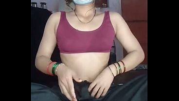 Cowgirl Goyangan Bhabhi India, Suami Ganas Hantam Memeknya Dengan Audio Hindi Yang Menggairahkan