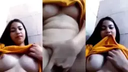 Bocil Montok Nenen Bulat, Makin Sange Colmek Sampe Crot.