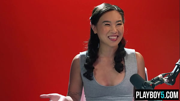 Kimmy Kimm, Cewek Korea Belia, Becek Dan Basah Kuyup Mainin Memek Sambil Crot Sampai Puas.