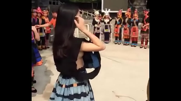 Ngentotin Muncratan Cewek China Kelihatan