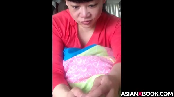 Cewek Asia Crot Di Tangan, Mulus Banget