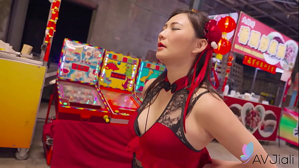 Cewek China Mio Di Entot Di Pasar Malam, Bikin Makin Liar.