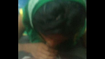 Desi Mami Bhikari, Lokal Train Sex Panas Bikin Nagih