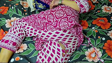 Ibu Tiri Celana Sobek, Anak Tiri Ngebor Memek Bundar Montok