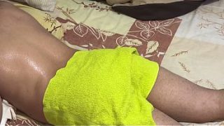 Mertua Montok Bokong Gede Bantu Mantu, Pijatannya Malah Bikin Panas Dan Berujung Ngentot.