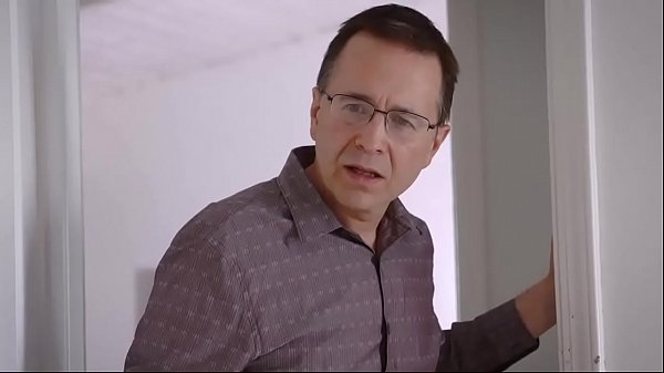 Ngentot Ibu Tiri Hot Di Hari Ulang Tahunnya