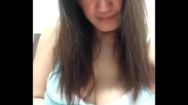 Cewek Asia Murahan Christy Colmek Memek Basah Kuyup