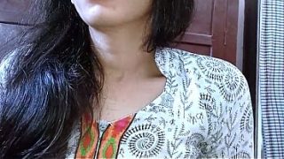 Tuan Rumah Ngewe Sama Tukang Listrik Di Dalem Rumah.