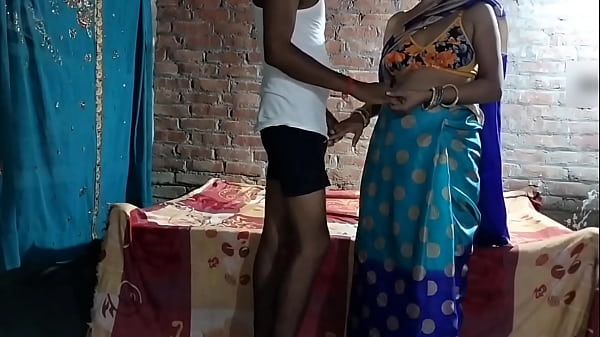 भाभी ने देवर के साथ बिस्तर पर खूब मस्ती की