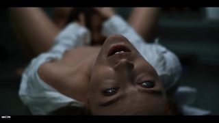 Alien Parasit Pengendali Pikiran Vs Cewek Seksi Panas Bergoyang.