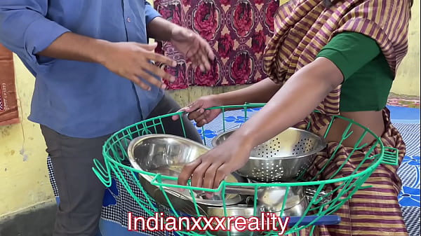 Ngentot Keluarga Tiri India Paling Hot, Suara Desi Jelas Bikin Makin Tegang