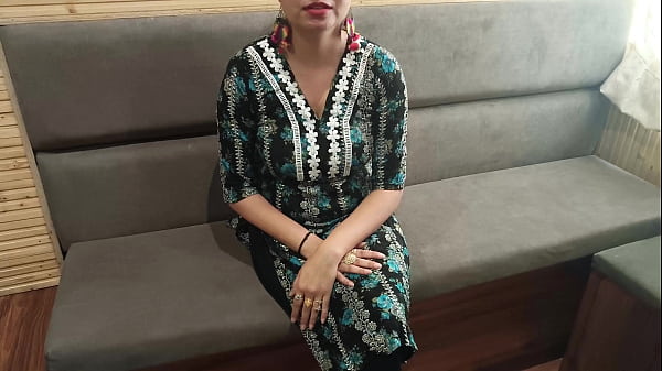 Jija Ji Ngeliat Body Saali Yang Bikin Ngaceng, Langsung Ngewein Memek Dan Bontotnya Pake Suara Hindi