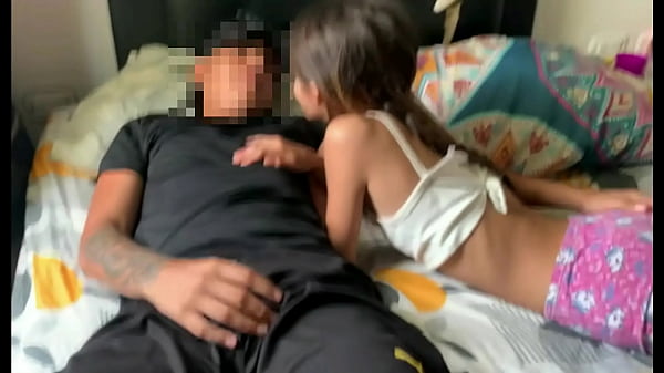 Hermanastra Ngajak Hermanastro Mainin Ranjang Pas Ortu Tiri Lagi Gak Di Rumah – Cerita Panas Full