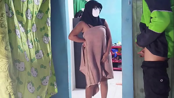 Kepergok Ojol Pas Lagi Mainin Burung Sendiri, Bikin Makin Panas.