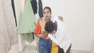 Bhabhi Ngerekam Adegan Nafsu India Liar Bareng Devar Yang Udah Gak Sabar