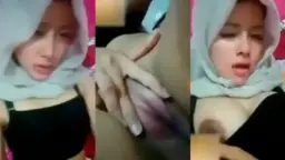 Hijab Manis Pamer Tetek Montok Bikin Ngiler