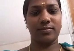 Tamil Aunty Di Toilet Lagi Cuci Memek