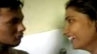 Video Mesum Pasangan Kuliah Di Kamar Mandi, Bikin Makin Greget
