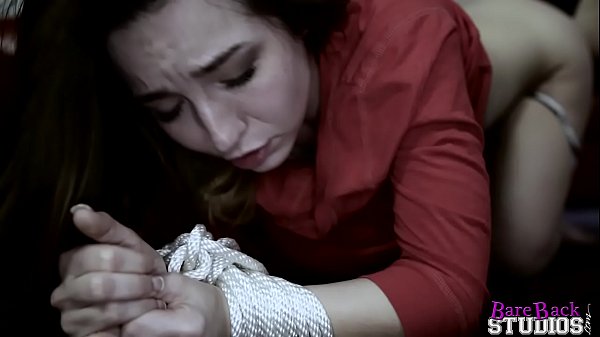 Bambi Brooks Ngentot Anak Tiri Sampai Muncrat