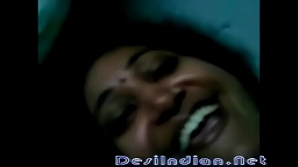 Desi Montok, Tante Telugu Bikin Tegang