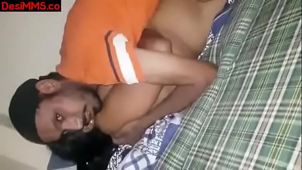 भारतीय देसी भाभी की चिकनी चटपटी जवानी