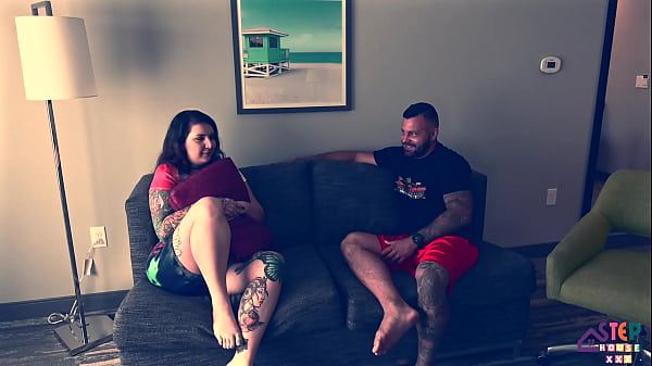Ngentot Misionaris Sama Kakak Tiri, Nih!
