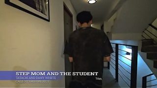 Ibu Tiri Lagi Ngajar Murid, Pelajaran Jadi Panas Banget.
