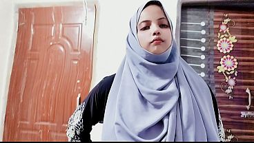 Desi Hijabi Tiri Sangek Ngentot Sama Anak Tiri