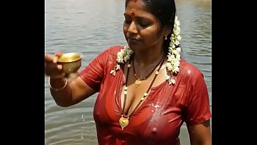 Desi Bhabhi Ai, Siap Digoyang Pakai Imajinasi Liar