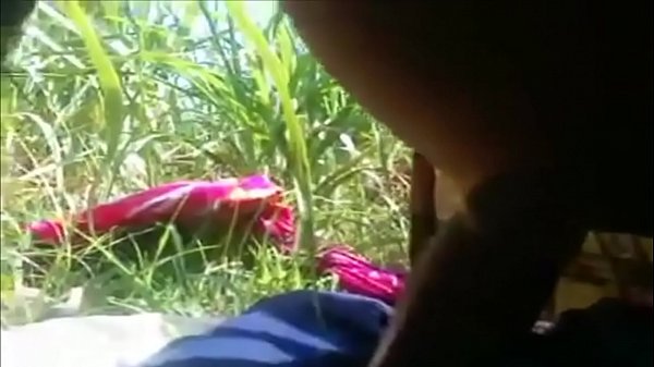 Desi Cewek Muda Digebukin Habis-habisan Di Tengah Hutan.