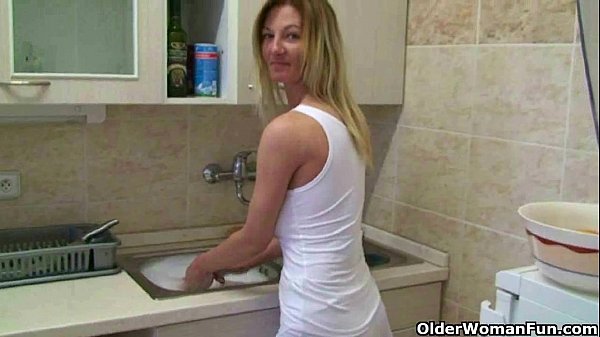 Ibu Ngewe Sendiri Di Rumah Bikin Video Mesum