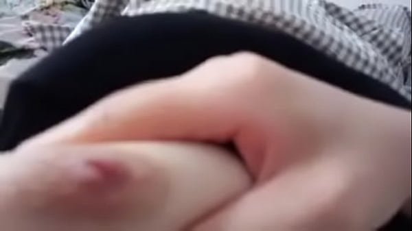 Cewek China Selfie Sambil Ngebayangin Lu