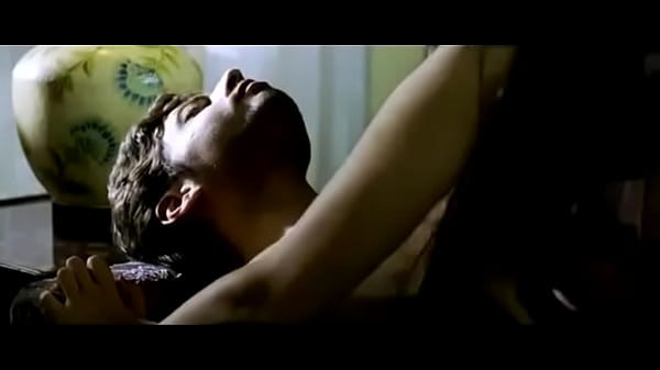 Adegan Panas Dan Menggairahkan Di Film Hindi Yang Bikin Nafsu Naik.