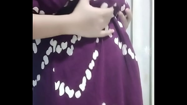 Bu Guru Hijab Pamer Memek Basah Di Kelas.