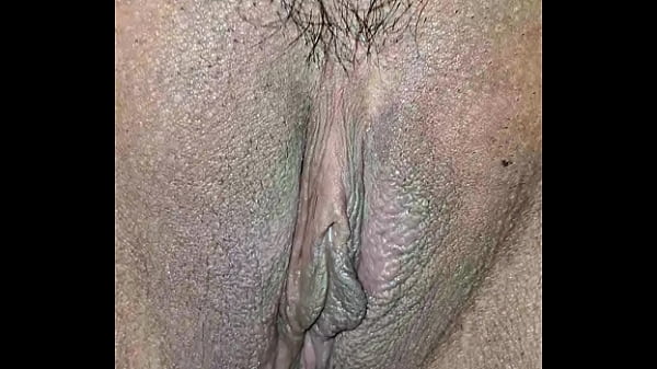 Desi Bini Hot, Becek Memek Basah Kena Main