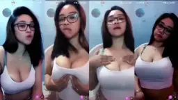 Marsha Remas-remas Payudaranya Sendiri, Desahannya Bikin Ngilu.