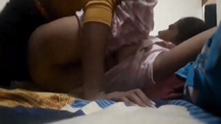 Tonton Video Mesum Si Tuan Tanah Ngewein Penyewa, Bikin Makin Panas!