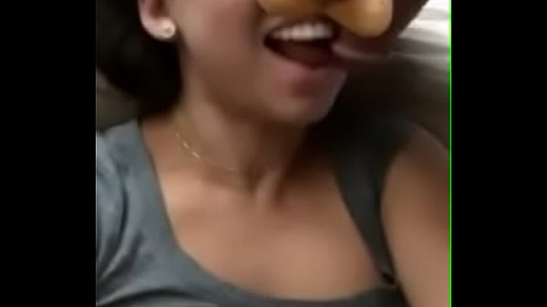Cewek India Lagi Ngeblowjob, Bibirnya Basah Ngeces Bikin Pengen Ngerasain