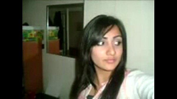 Tonton Video Porno Desi Dancer Hot Dan Seksi – Youporn