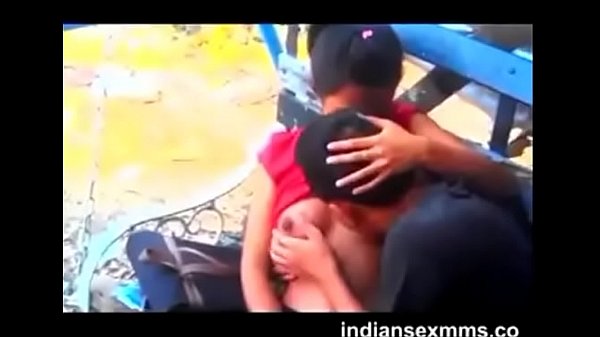 Desi Lovers, Ngentot Tetek Gede