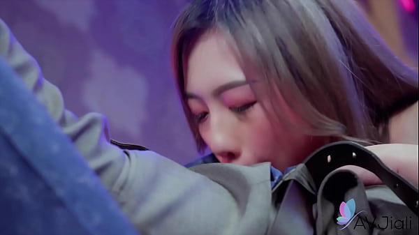 Cewek China Seksi Lin Siyu Lagi Ngewe Dan Digocok Keras.
