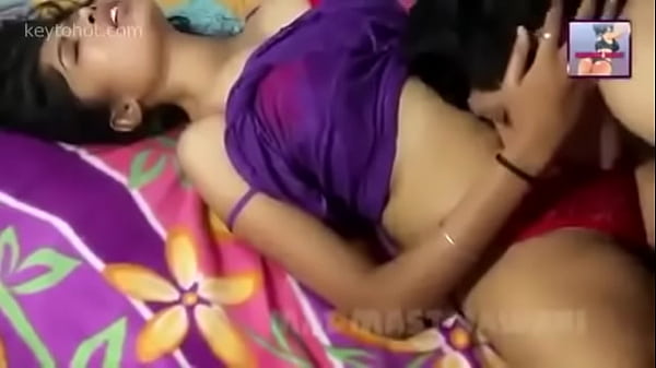 Desi Cewek India, Goyangin Pantat Bikin Ngiler.