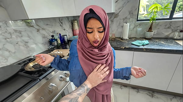 Istri Hijab Hot Pengen Selamatin Pernikahan Dengan Belajar Ngewe Mulut Dan Ngomong Kotor – Nafsu Hijab