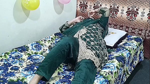 Seorang Istri India Memanggil Pemuda Dan Menidurinya Dengan Kasar, Audio Hindi, Seks Desi.